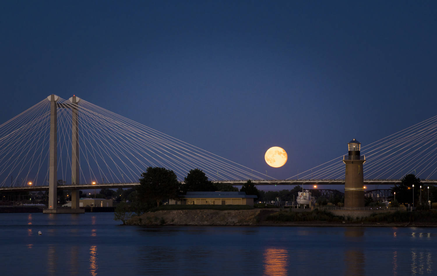 Tri-Cities Bridge
